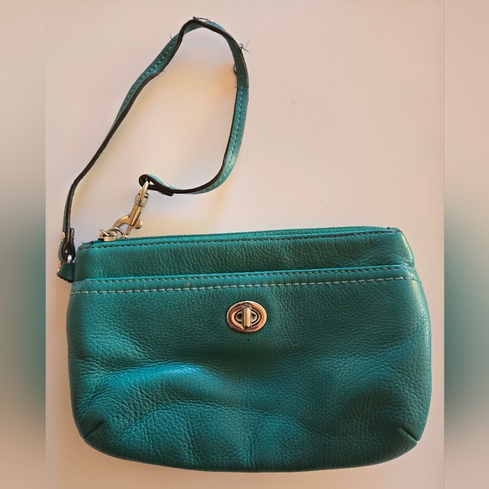 Vintage Coach Teal Leather Turnlock Wristlet